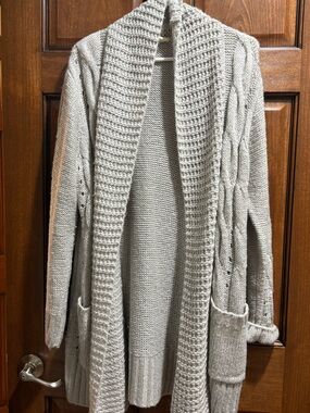 Hyped Unicorn. Cozy Open-Front Cable Knit Cardigan Sweater - Light Gray. Small.